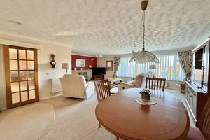 Living Room- click for photo gallery